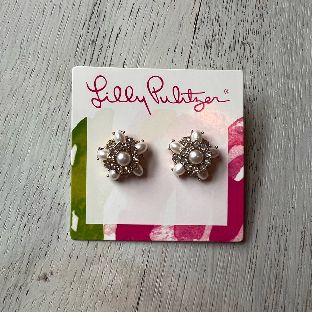 Lilly Pulitzer pearl studs